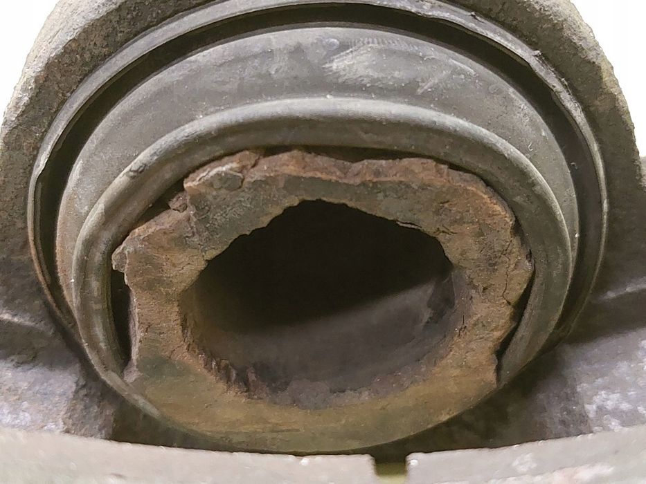 ford explorer 4.0 zacisk hamulcowy lewy przód