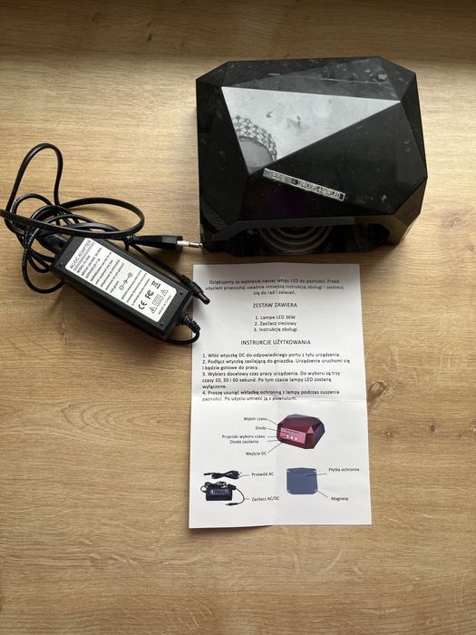 Lampa LED 36W do manicure hybrydowego