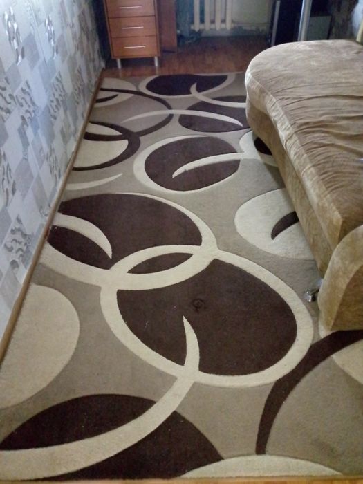 Продам ковер на пол