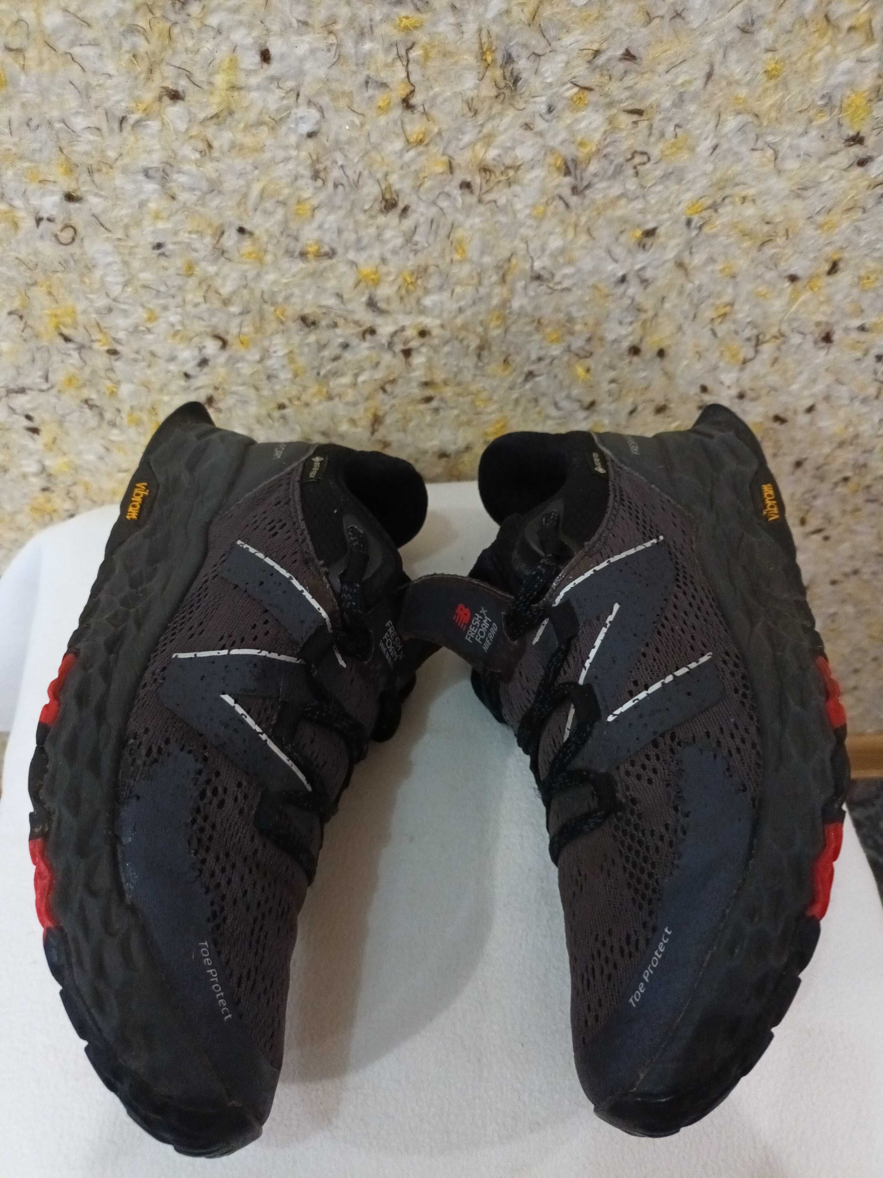 Кроссовки  New balance gore-tex  Model Hierro