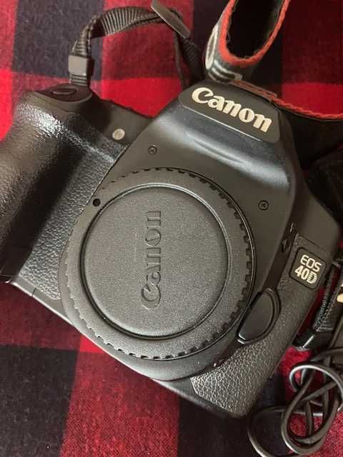 Canon EOS 40D com lente Ultrasonic