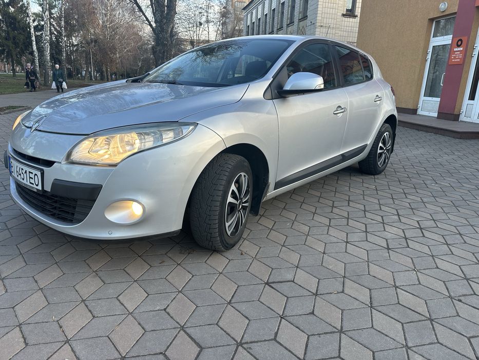 Продам свій автомобіль Рено Меган 3 , 1,5дизель