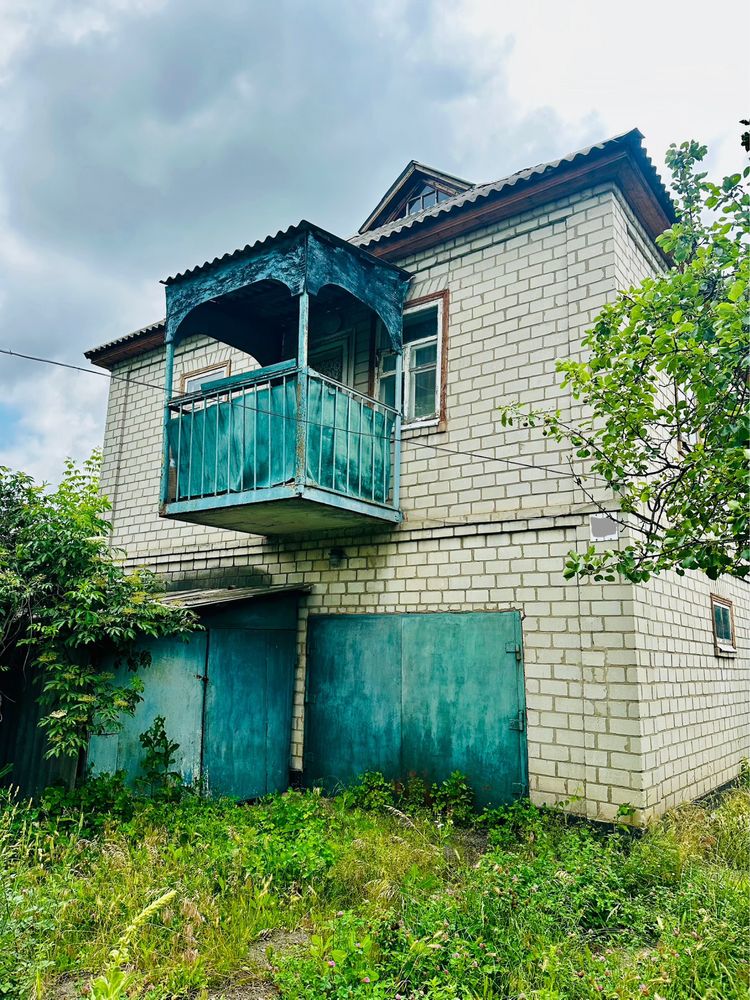 Великий будинок в малій Яблунівці