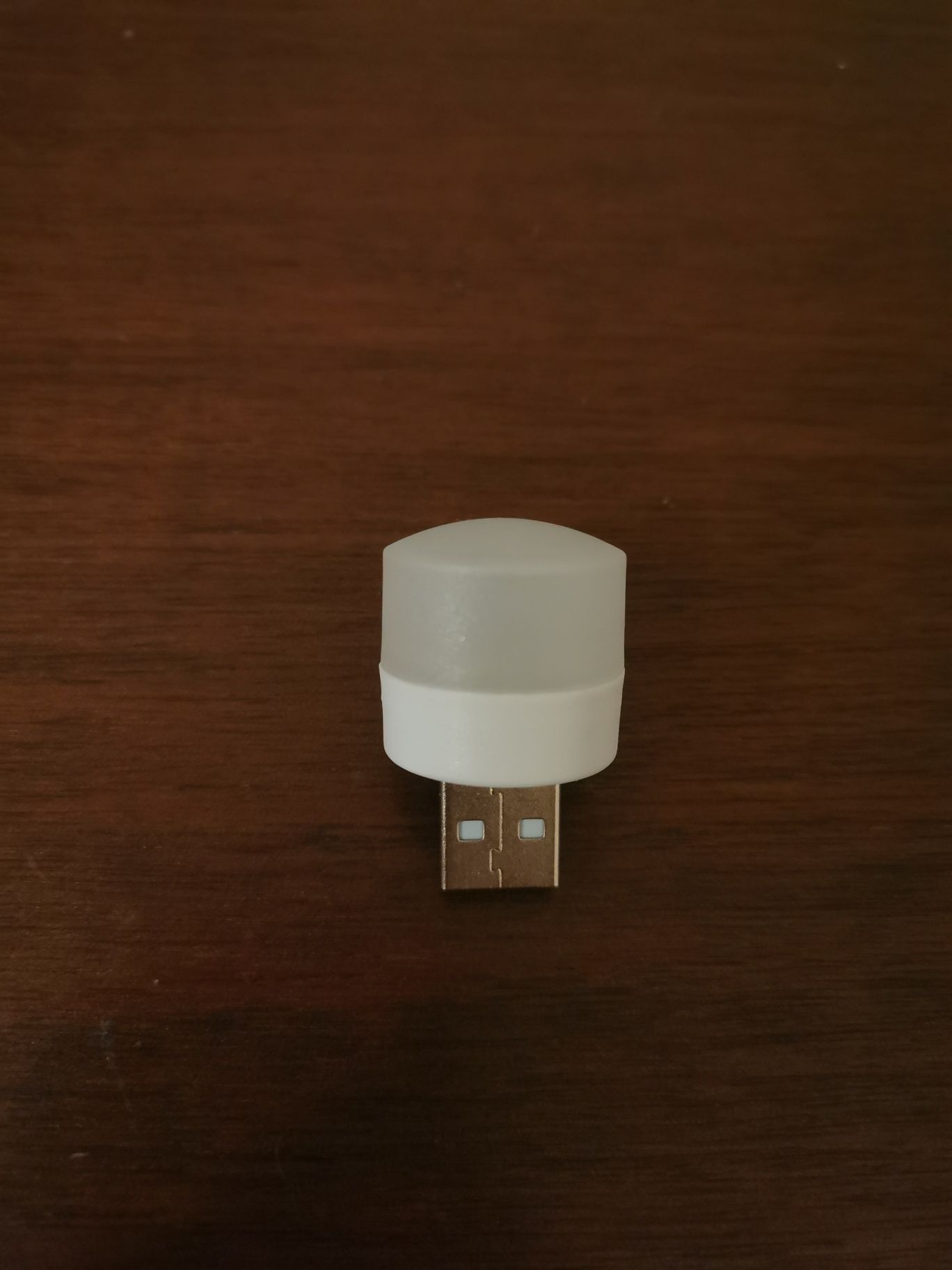 Миниатюрный светодиодный светильник с USB разъёмом