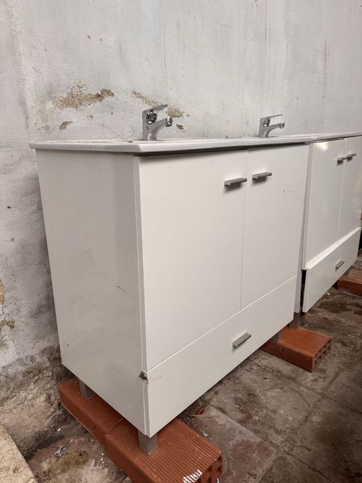 Movel de casa de banho novo