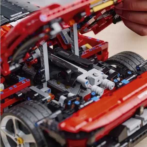 Конструктор FERRARI  SP-3 3778 деталей, маштаб 1:8 схожий на  Lego