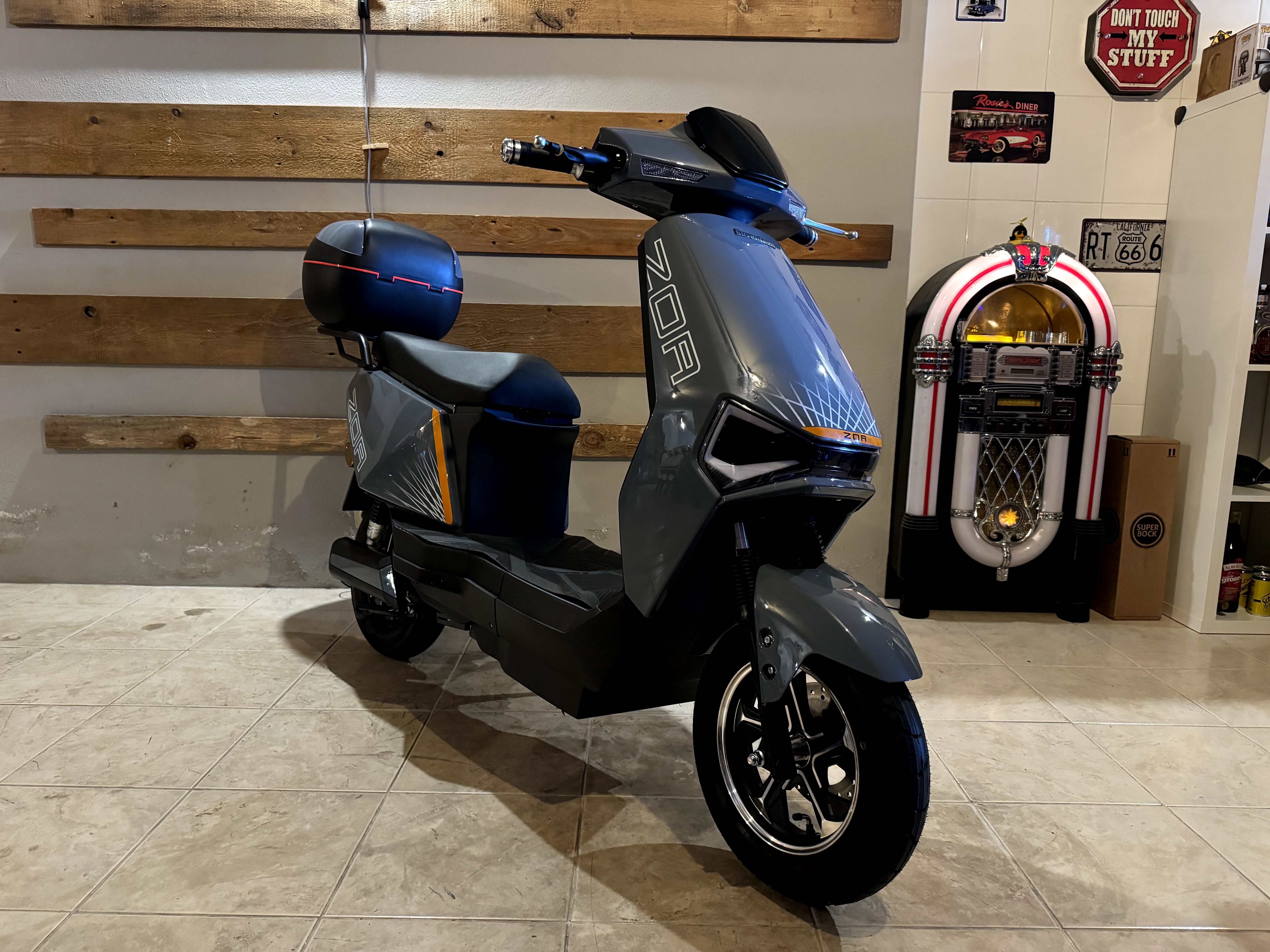 Scooter elétrica sem carta Seventeen Zoa financiamento