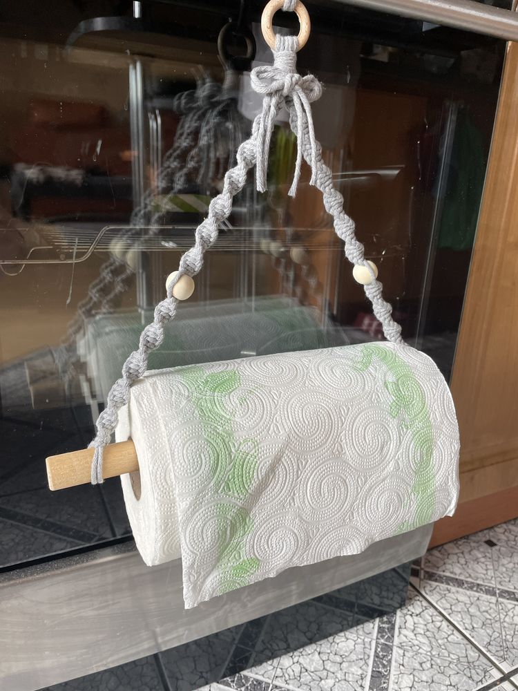 Uchwyt na ręcznik kuchenny