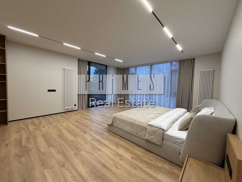 Продажа 8к дом 1200м2 выход к воде Riviera Village Вышгород 67 соток