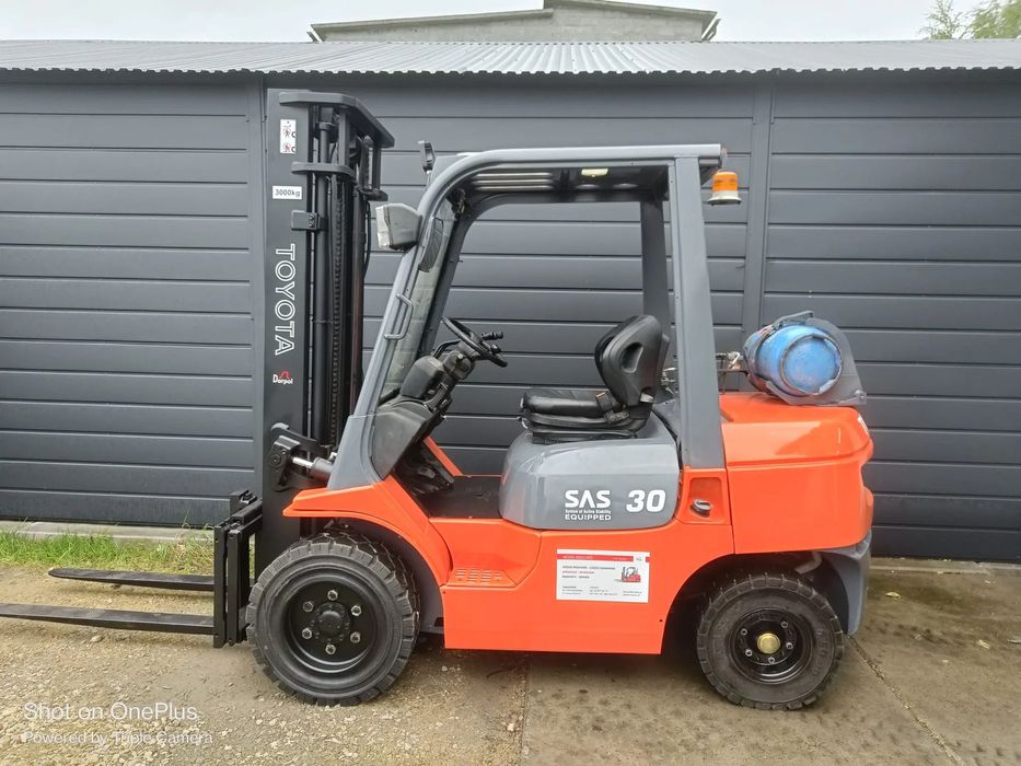 Toyota 7FGF30  Wózek Widłowy Toyota 7FGF30 , Super stan!! Gwarancja!!