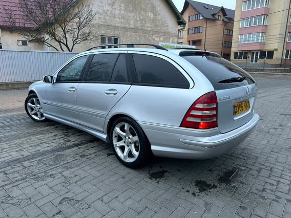 Розборка mercedes w 203 220 d 2006