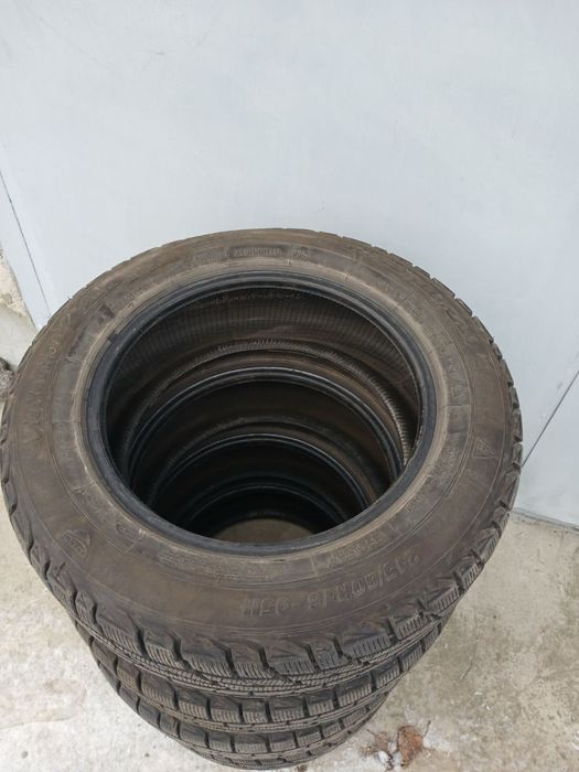 215 60 16 шини premiorri