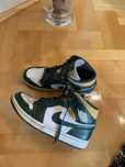 Air Jordan 1 Mid Sonics