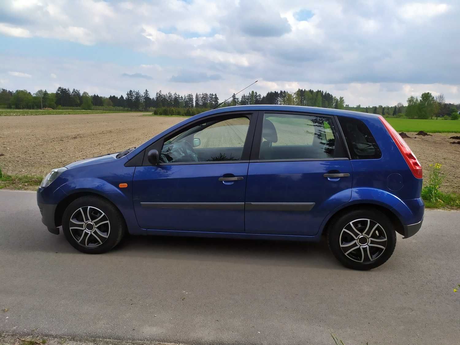 Ford Fiesta świeżo spr. z Niemiec po opłatach-gotowa do rejestracji