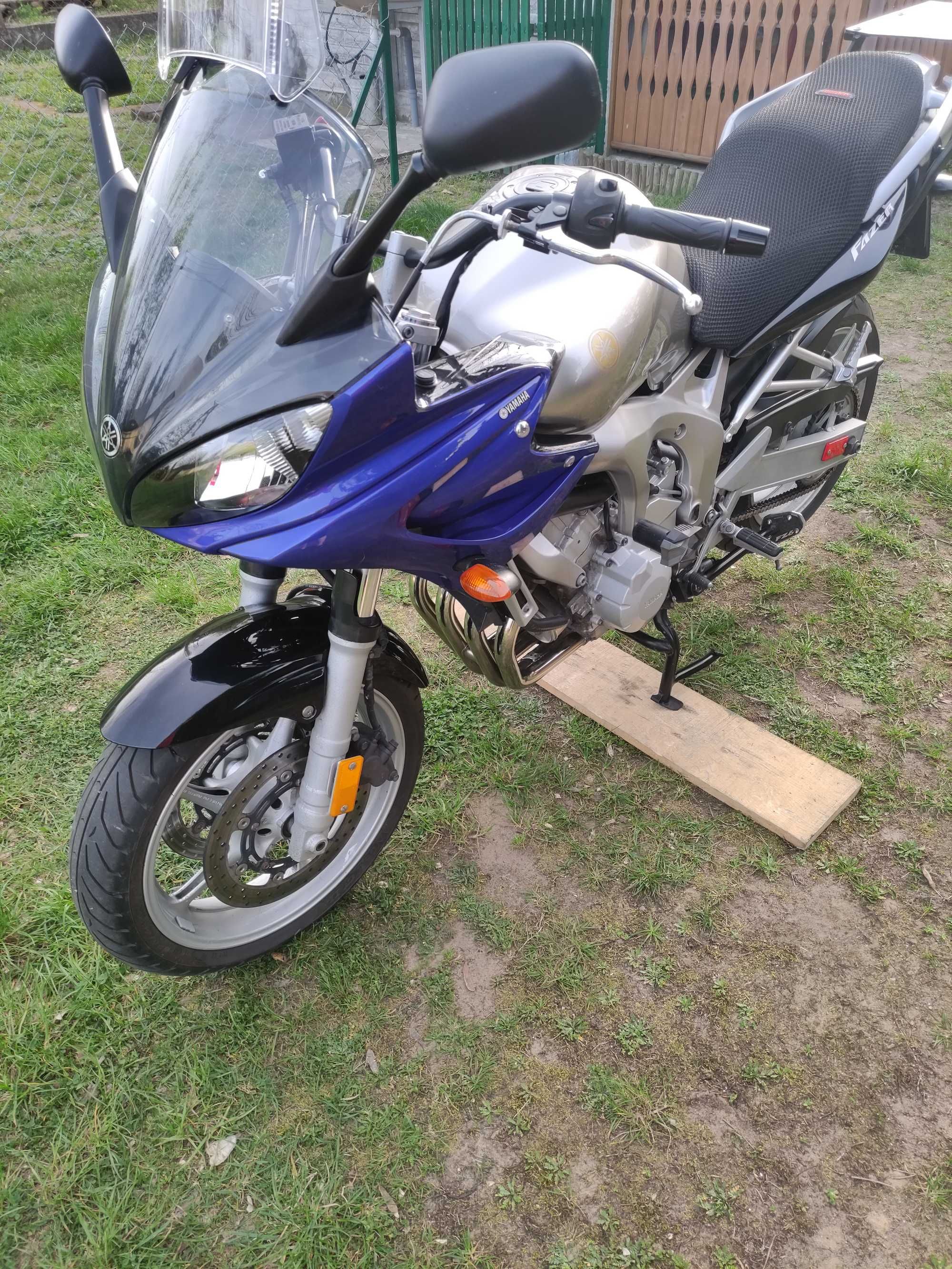 Motor Yamaha FZ6