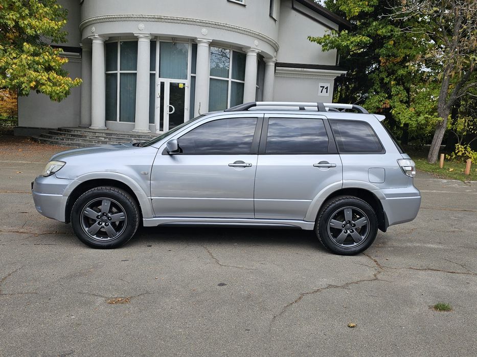 Mitsubishi Outlander 2008