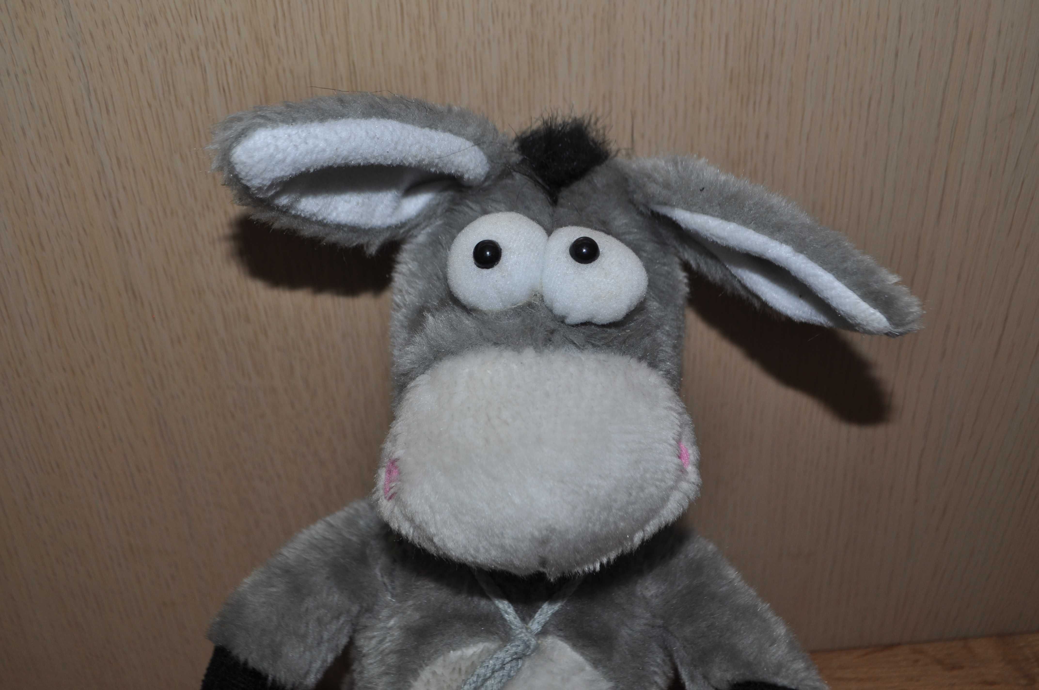 Śpiewający osiołek ok.30cm