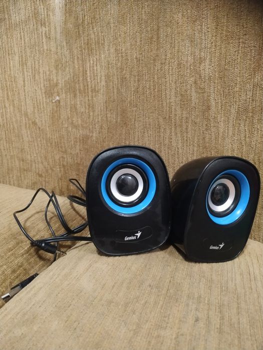 Продам колонки Genius