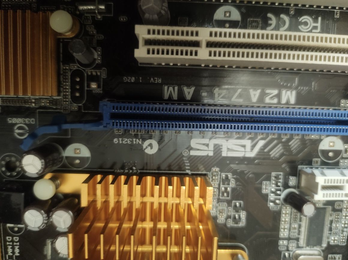 комплект Asus M2a74-AM, Athlon X3 435, 8GB DDR2