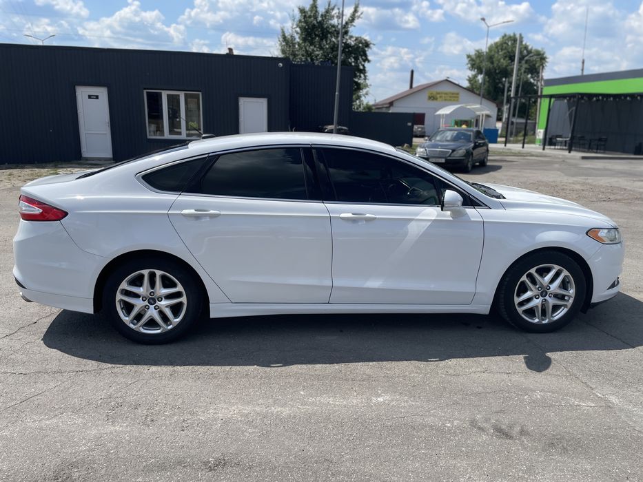 Форд фюжен.