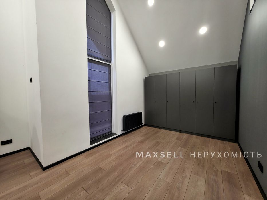 Сучасний будинок з новим ремонтом на Косівщині