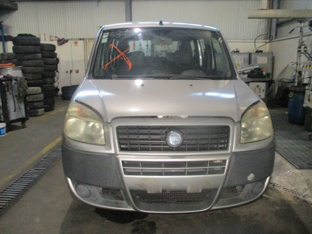 Carro MOT: 223 A9 000 CXVEL: FGP FIAT DOBLO 2007 1.3 JTD 84CV 5P CINZA DIESEL