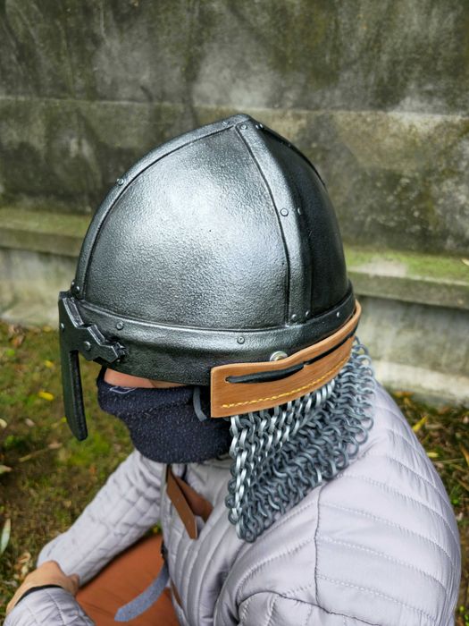 Норманський Шолом (назальний шолом) косплей Ева Фоам