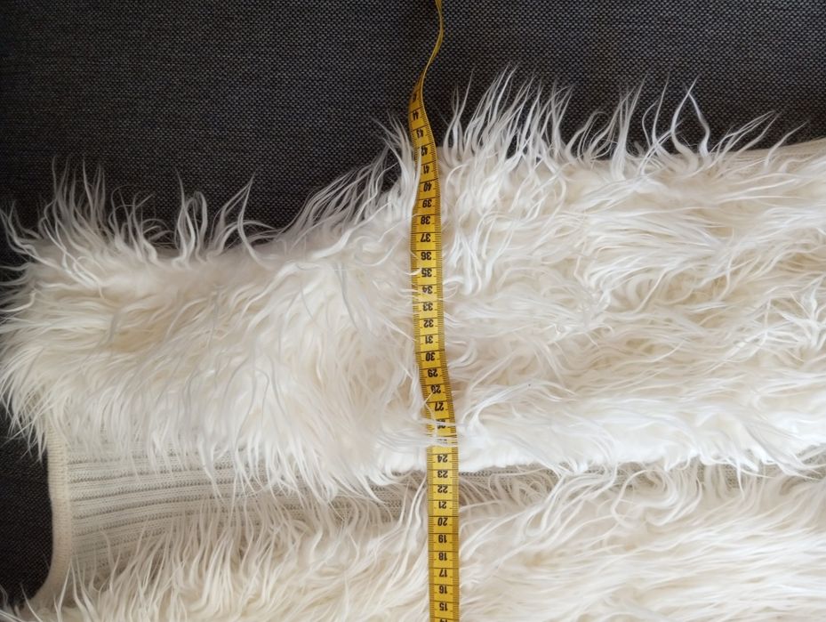 Biała kamizelka z futerkiem claire's