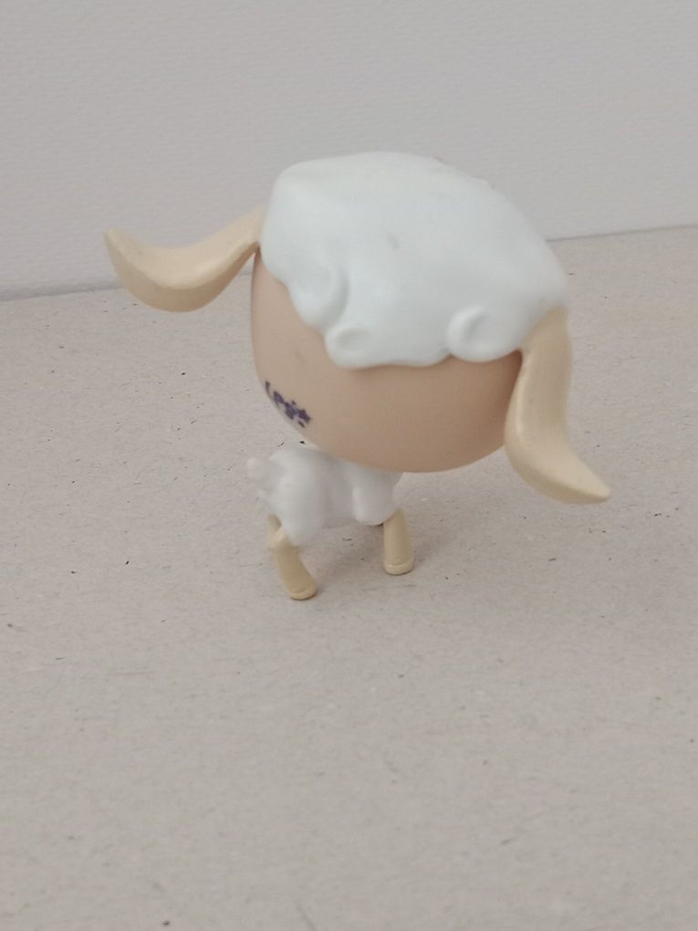 Figurka LPS owieczka