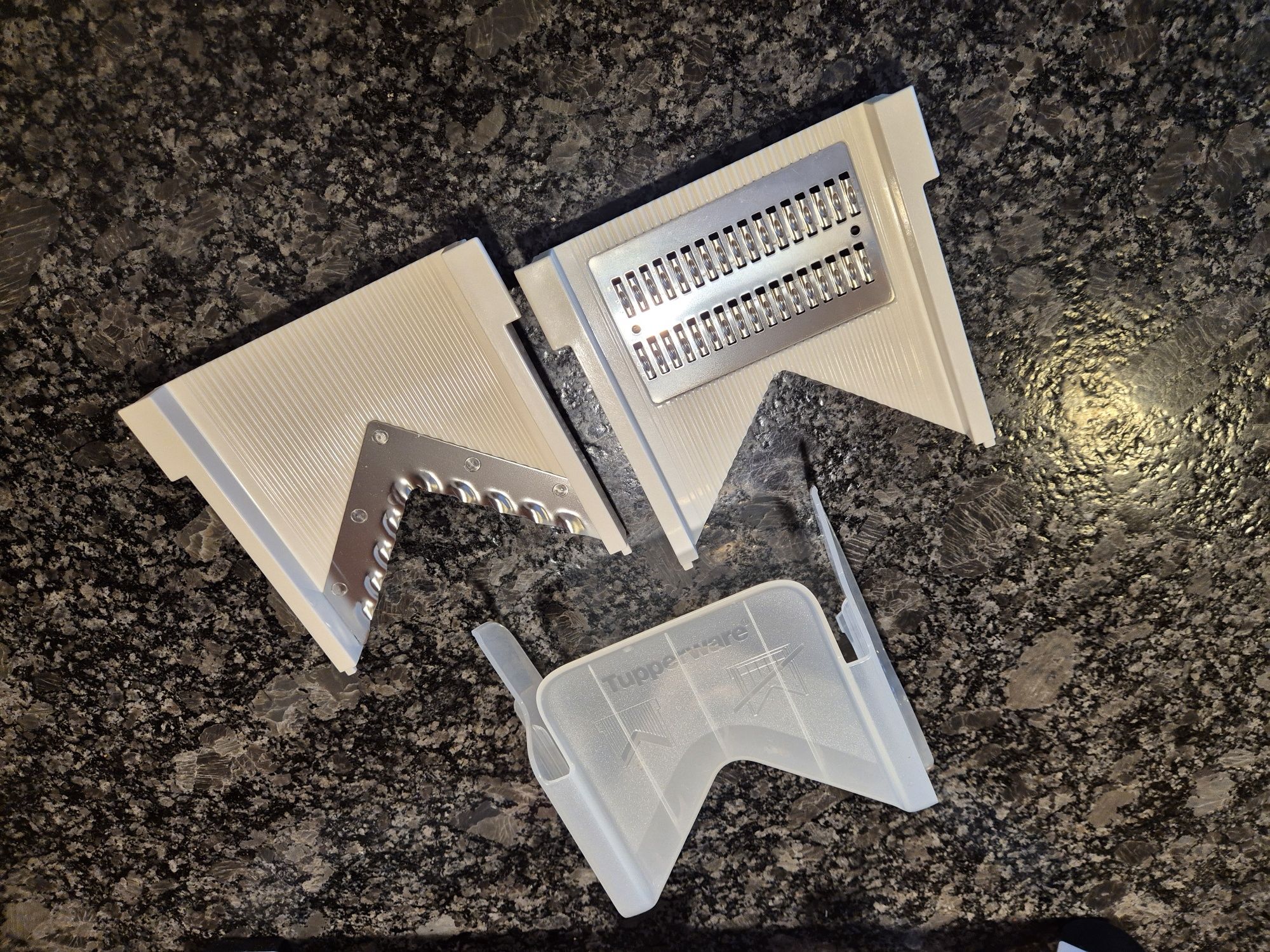 Mandolina, multiszatkownica, szatkownica ręczna Tupperware