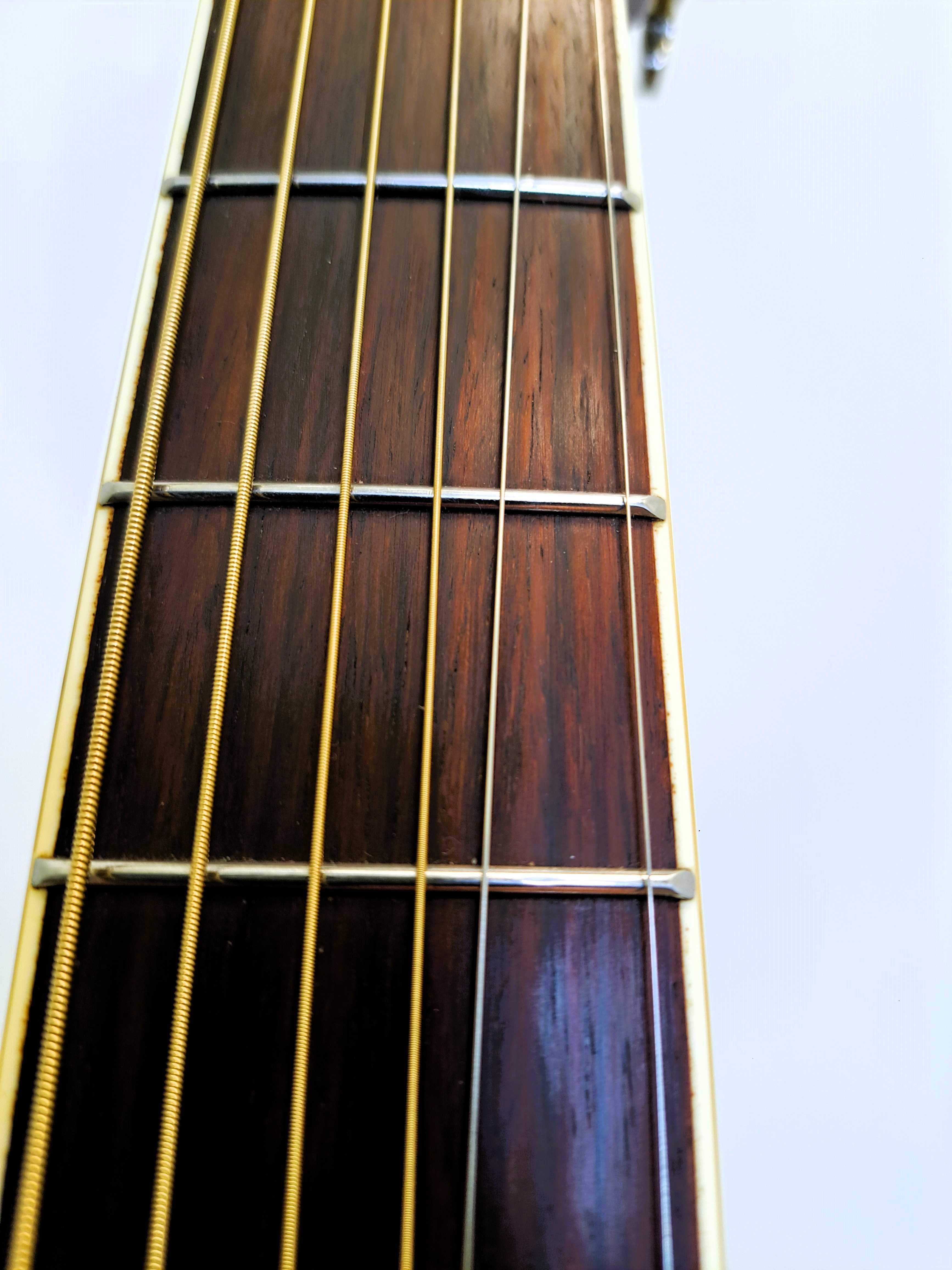 Alvarez AP 70 E gitara elektroakustyczna typu Parlor