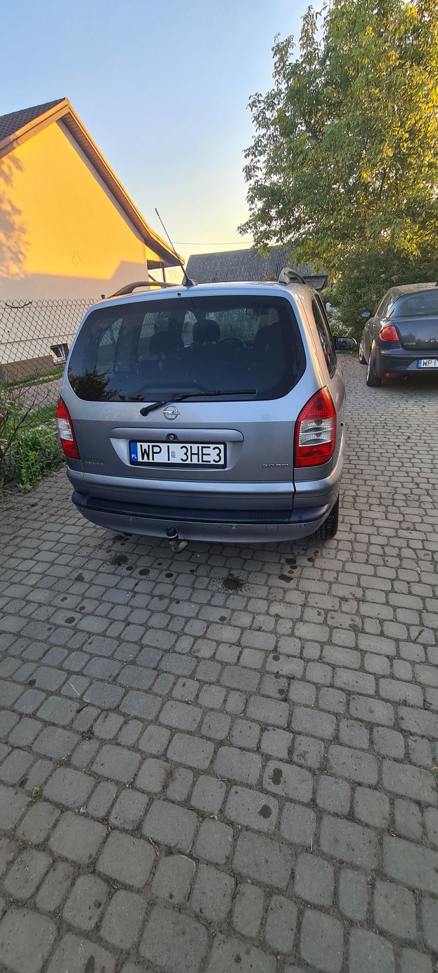 Sprzedam OPEL Zafira 2,0 dti 2004r