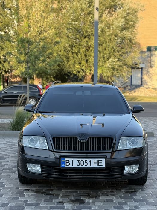 Продам машину шкода