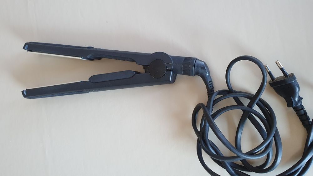 Alisador Babyliss como novo