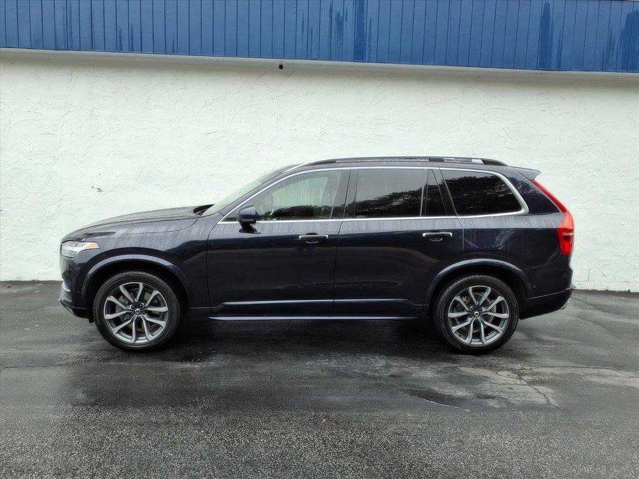 Volvo XC90 T6 Momentum      2019
