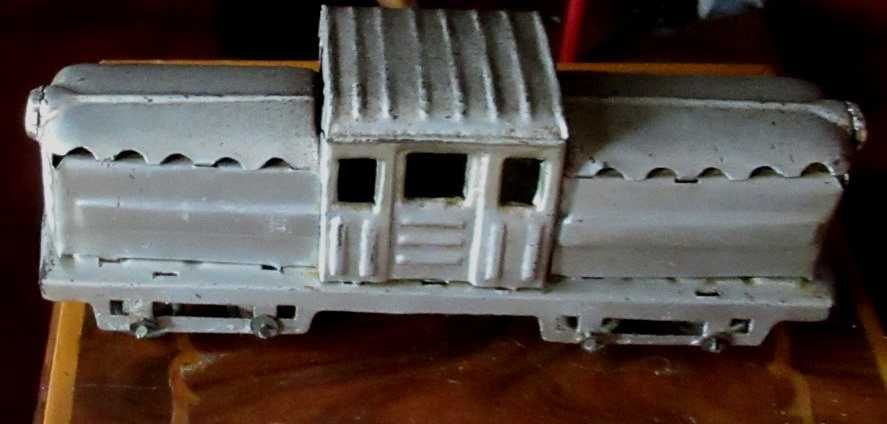 Brinquedo  português em lata, comboio