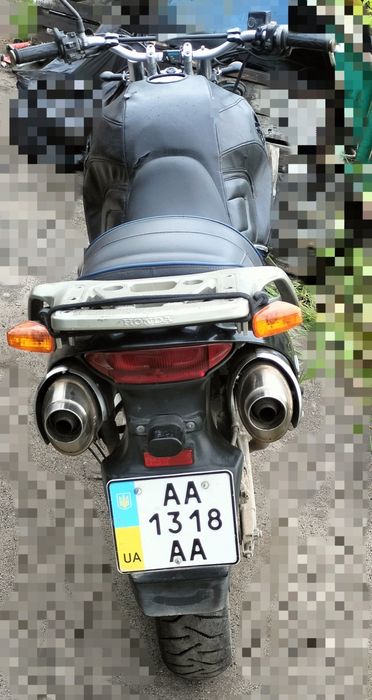 Мотоцикл honda 1000 кубів