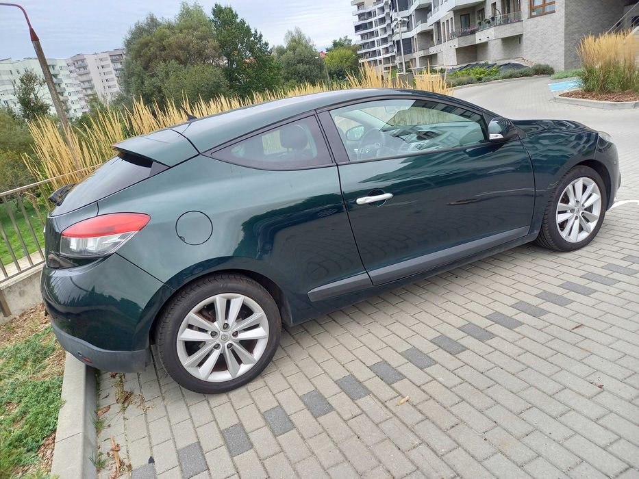 Renault Megane Coupe. Dodam 4 felgi aluminiowe 16 cali-gratis