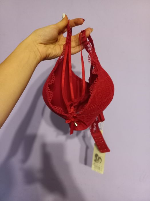 Бюстгалтер жіночий Новий!