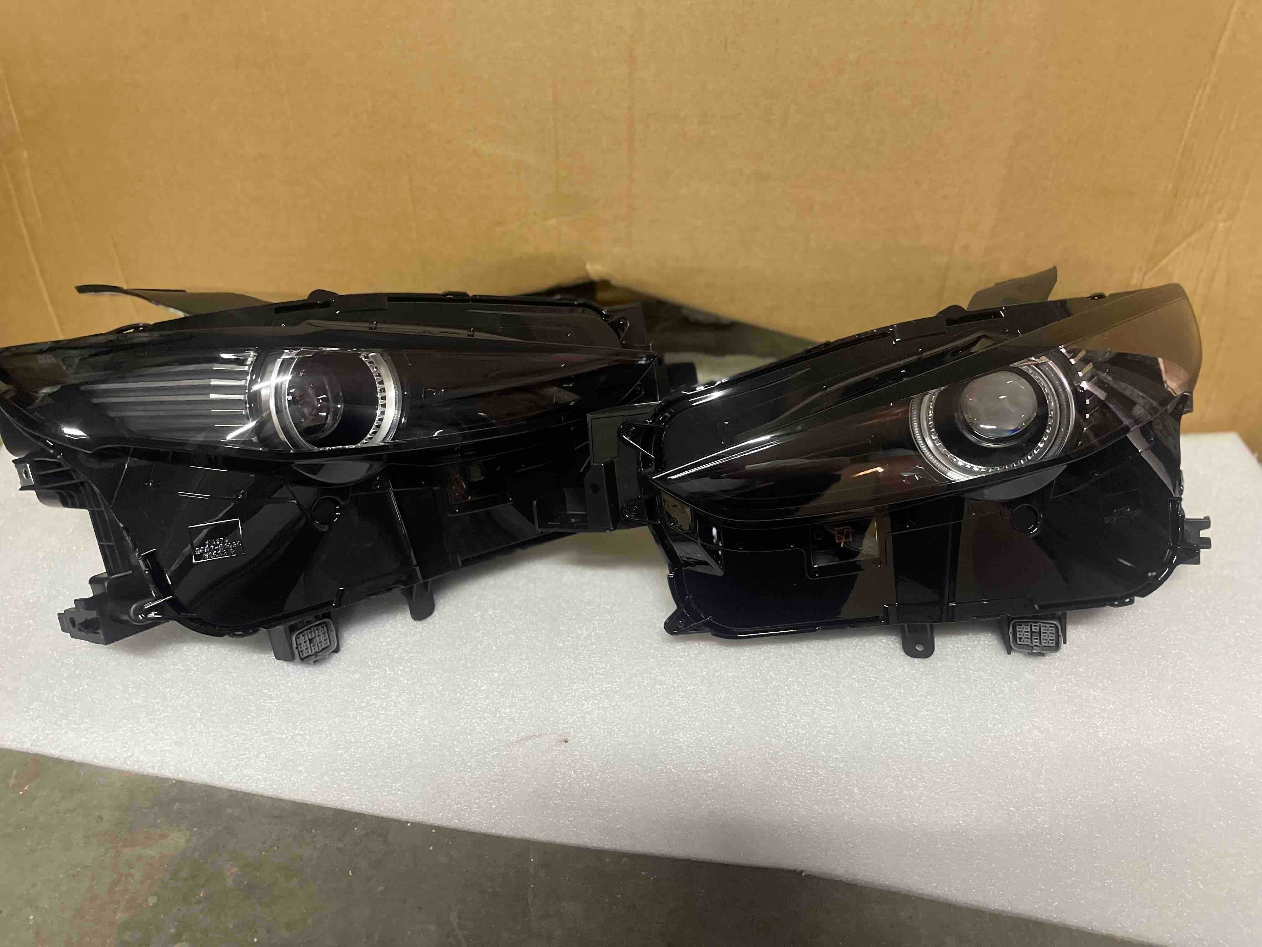 Фары Full LED с блоками и AFS Mazda CX30 CX 30 CX-30 2019 - 2025 фара