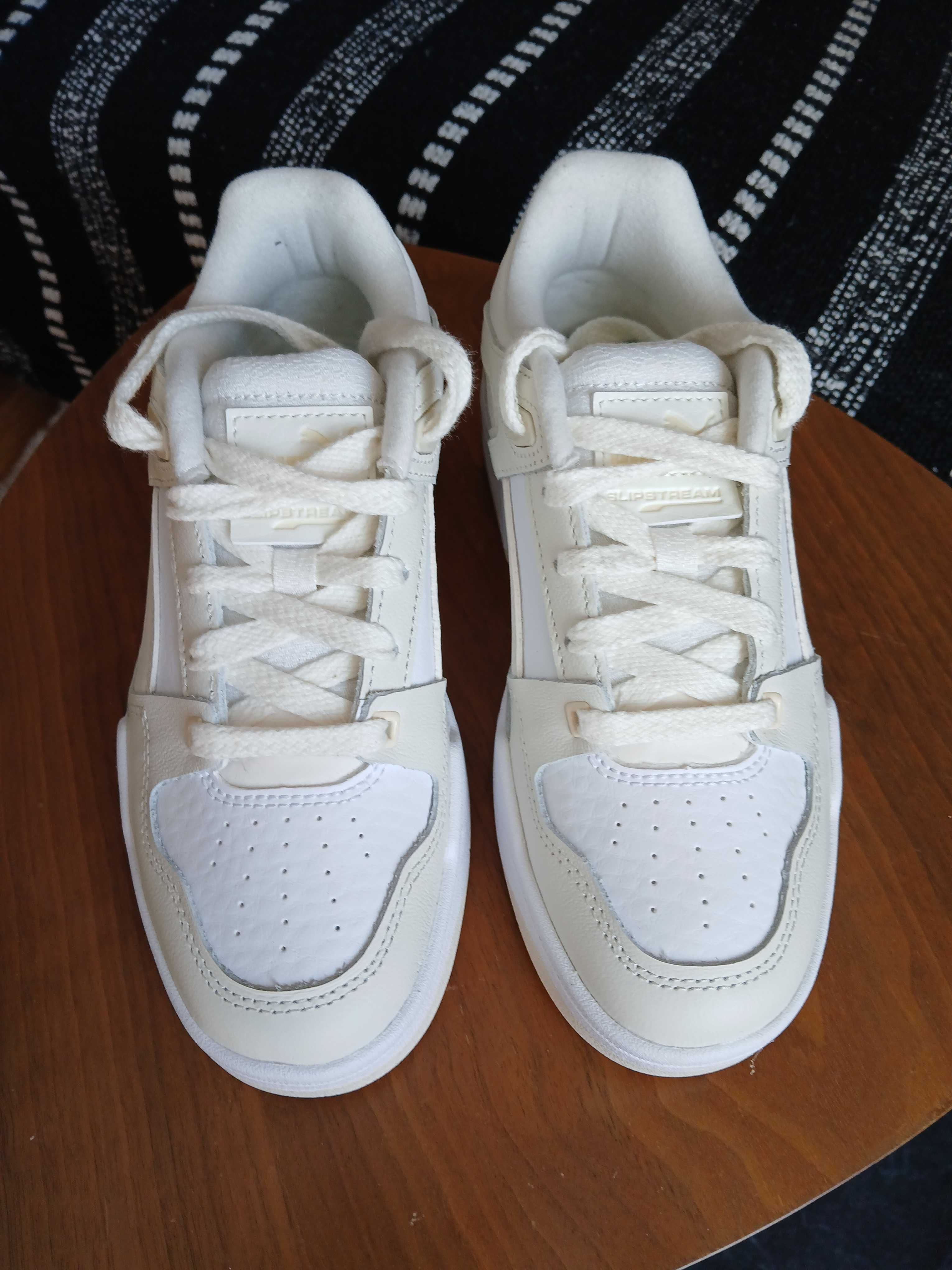 Buty sportowe Sneakersy PUMA Slipstream Selflove Wns