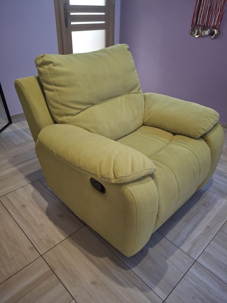 Fotel relax z funkcją bujania