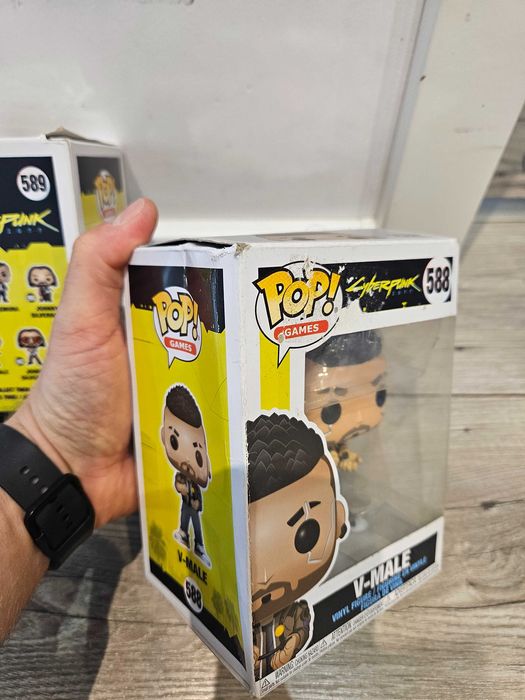 Funko Pop Cyberpunk 2077 V Male + Takemura