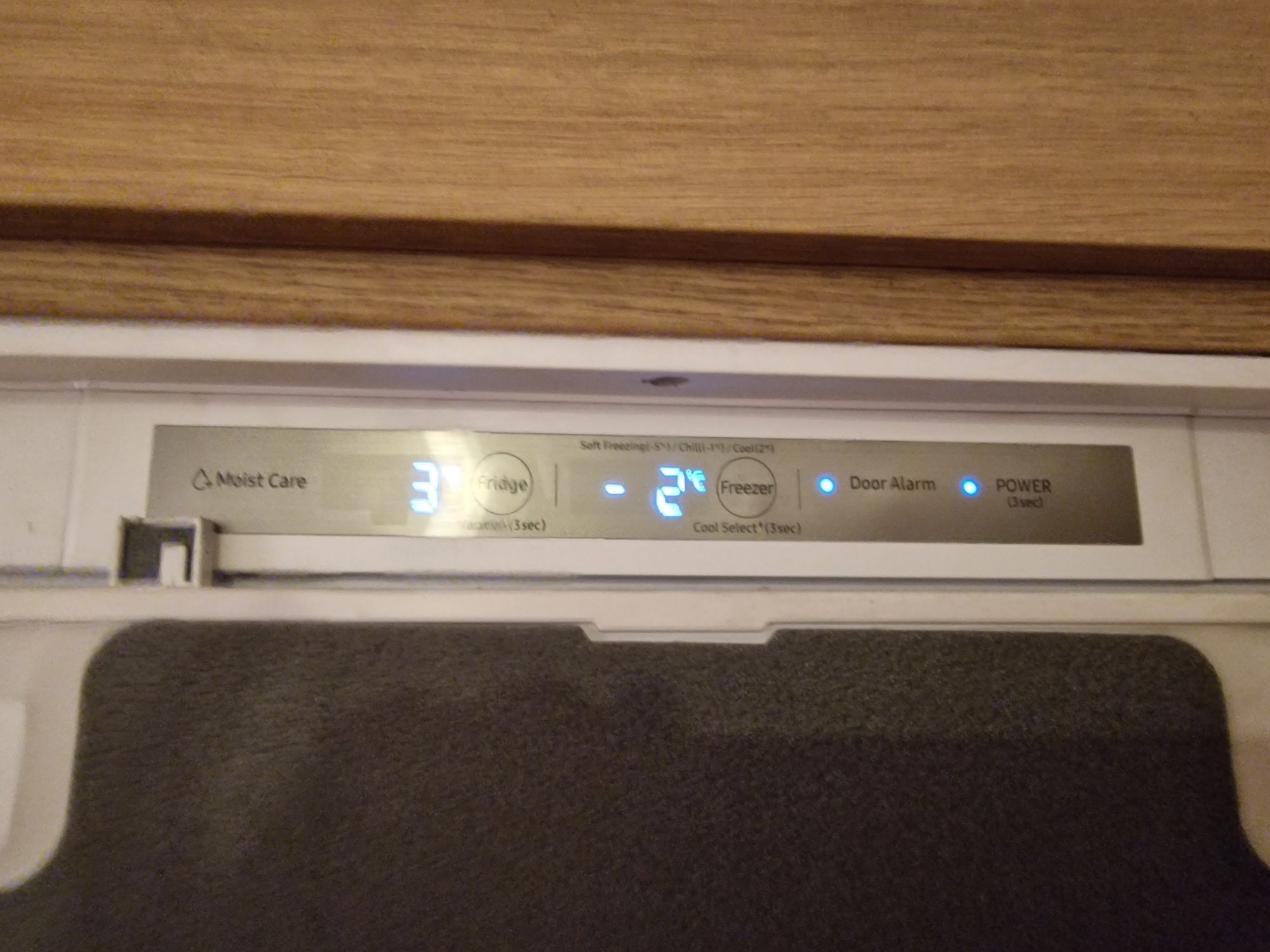 Lodówka Samsung - uszkodzona