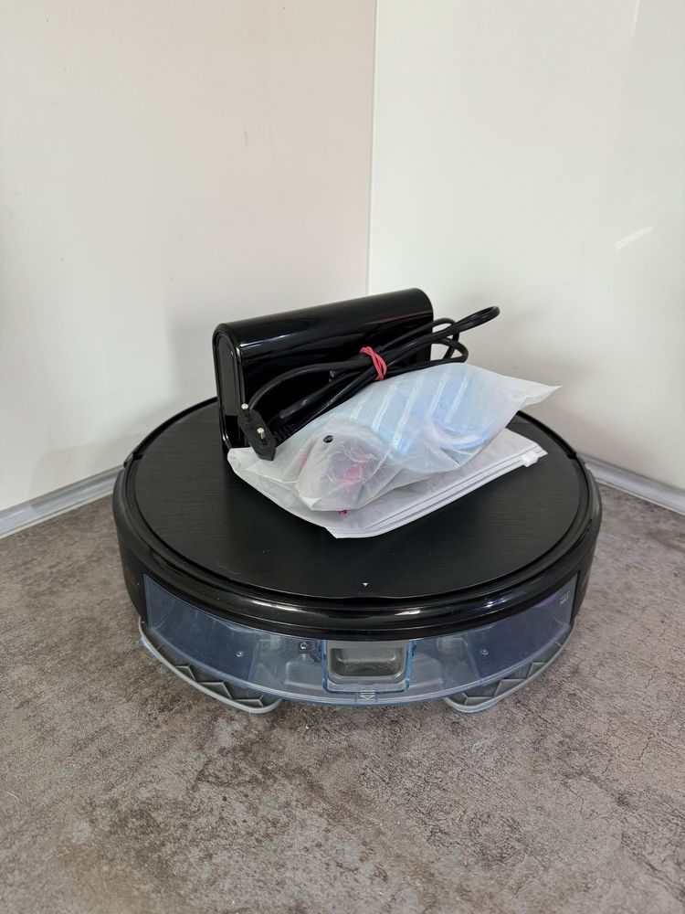 Робот пылесос Samsung VR05R5050WK