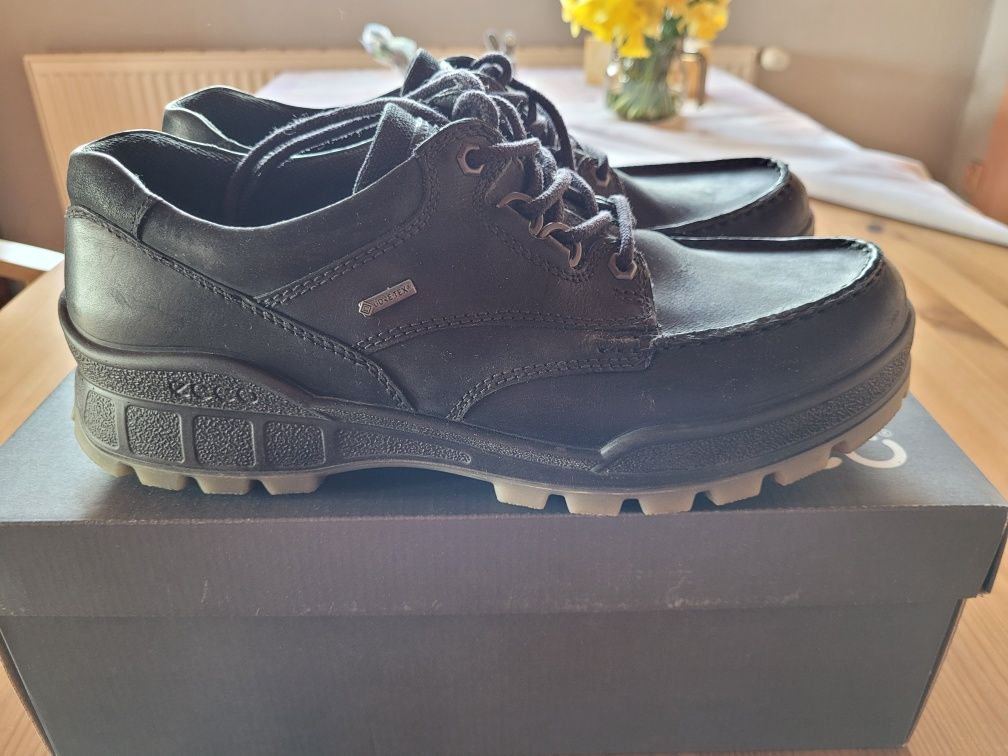 Sprzedam Buty ECCO TRACK 25