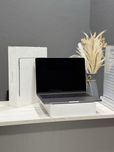 Macbook AIR M3 13’ 8/256gb Space, повний комплект. Стан нового