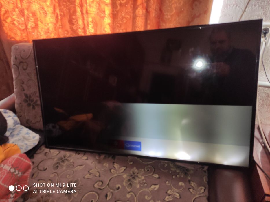 Продам монитор 42