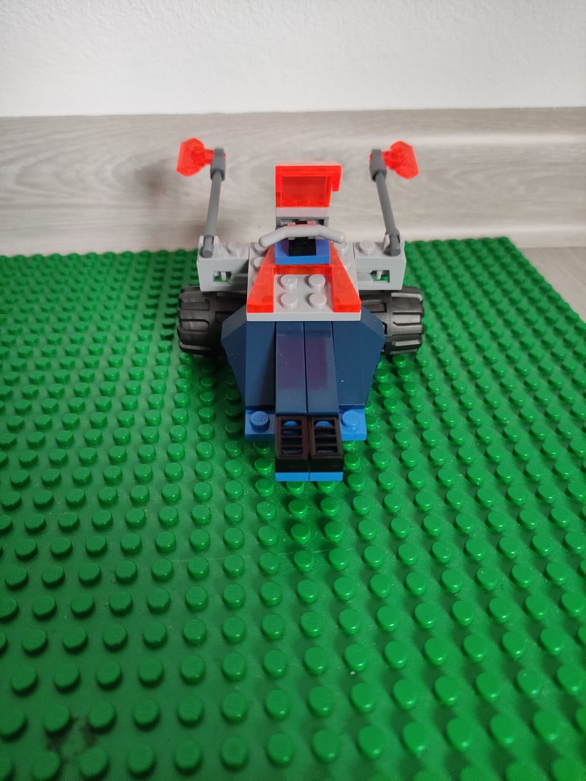 Lego nexo knights 70310