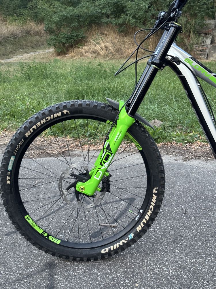 Giant Glory 1 2019 DVO Edition (full, dh)